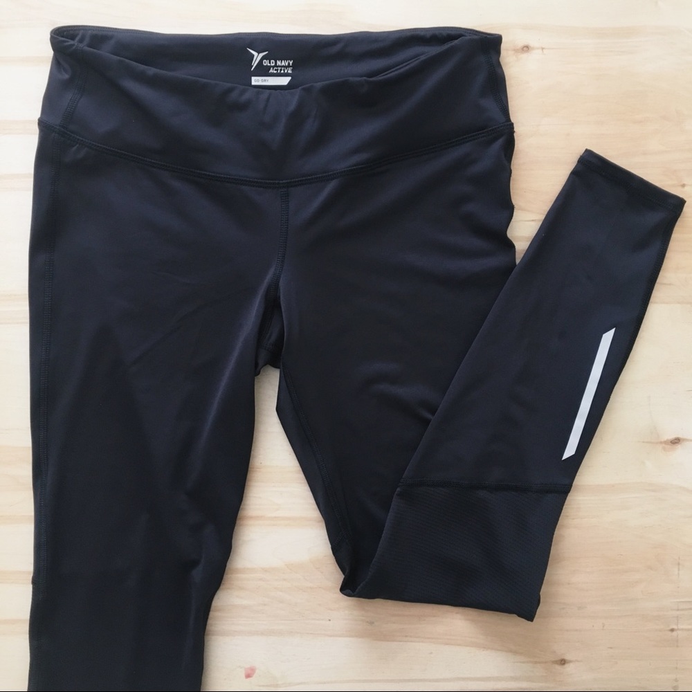 Old Navy Active “Go-Dry” Leggings - never worn